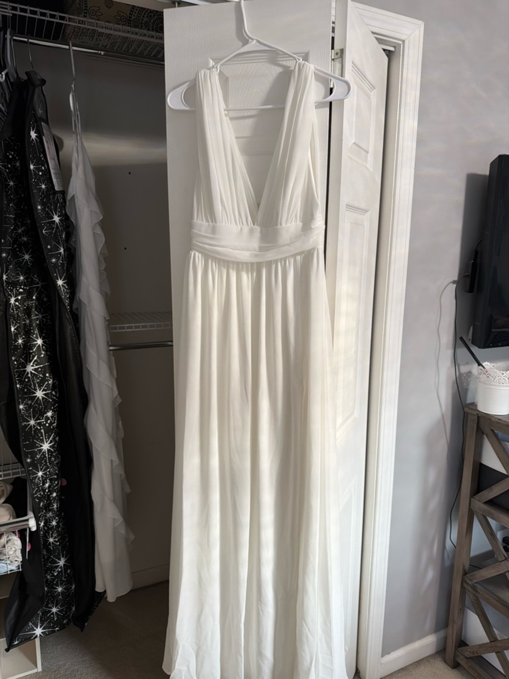 Lulu's Ivory Deep V-Sleeveless Chiffon Maxi Dress